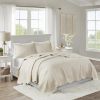 3 Piece Reversible Scalloped Edge Quilt Set